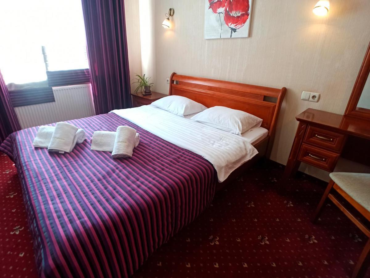 Apartments Deluxe Ivano-Frankivsk Eksteriør bilde