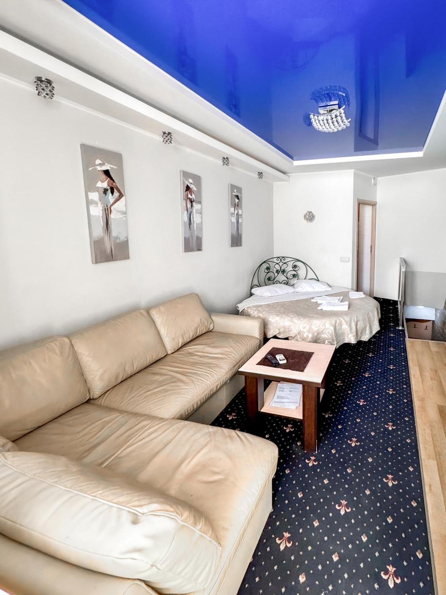 Apartments Deluxe Ivano-Frankivsk Eksteriør bilde