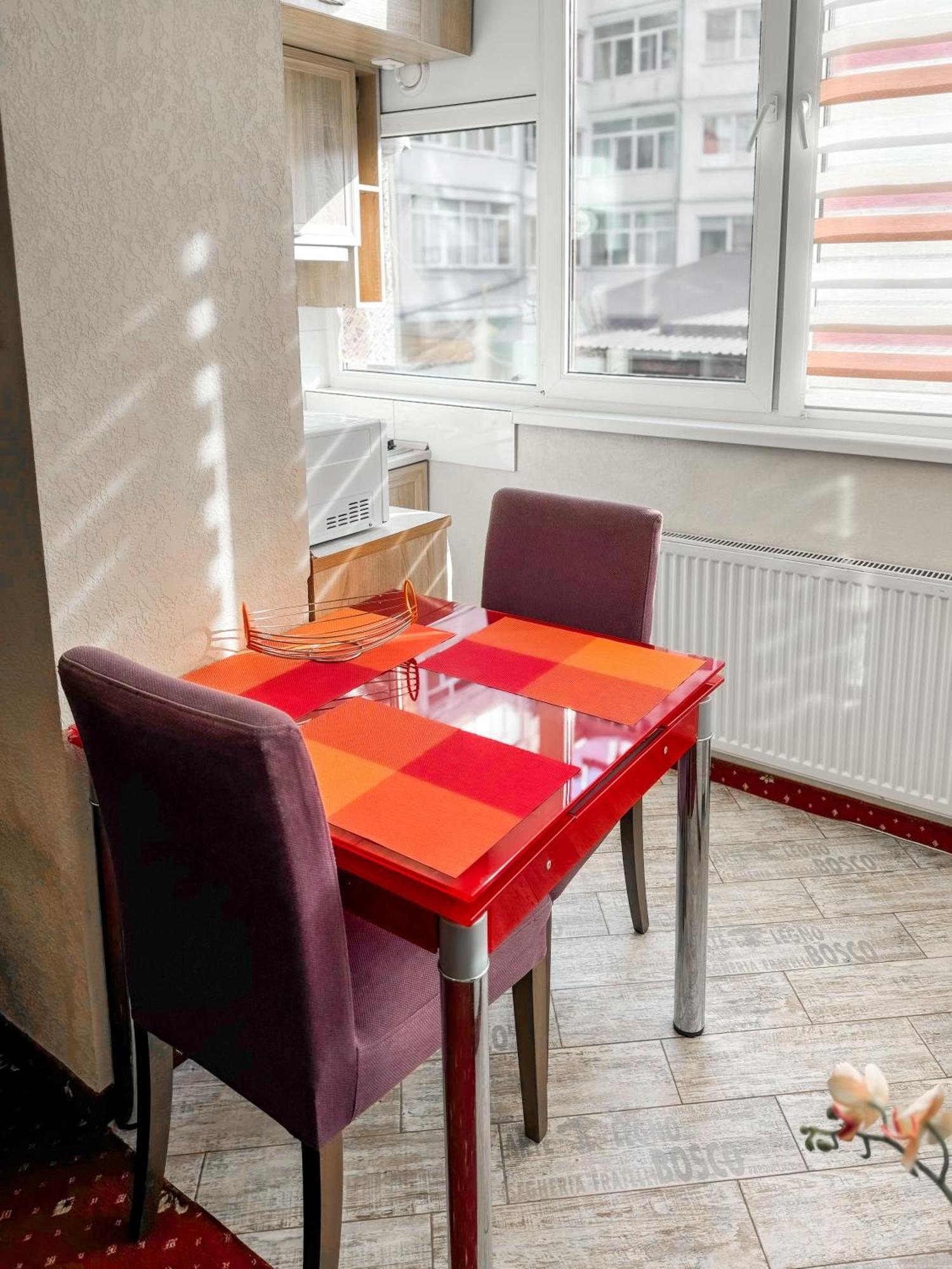 Apartments Deluxe Ivano-Frankivsk Eksteriør bilde