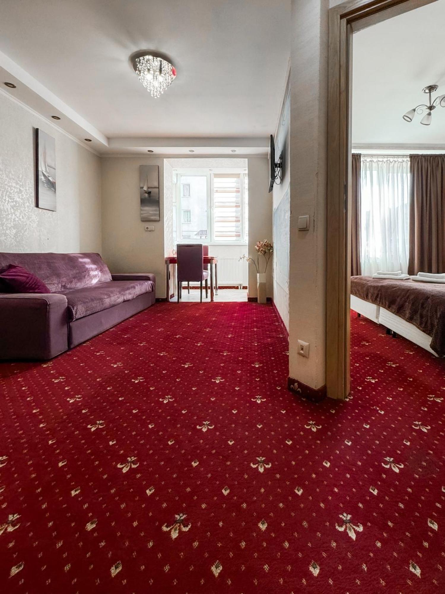 Apartments Deluxe Ivano-Frankivsk Eksteriør bilde