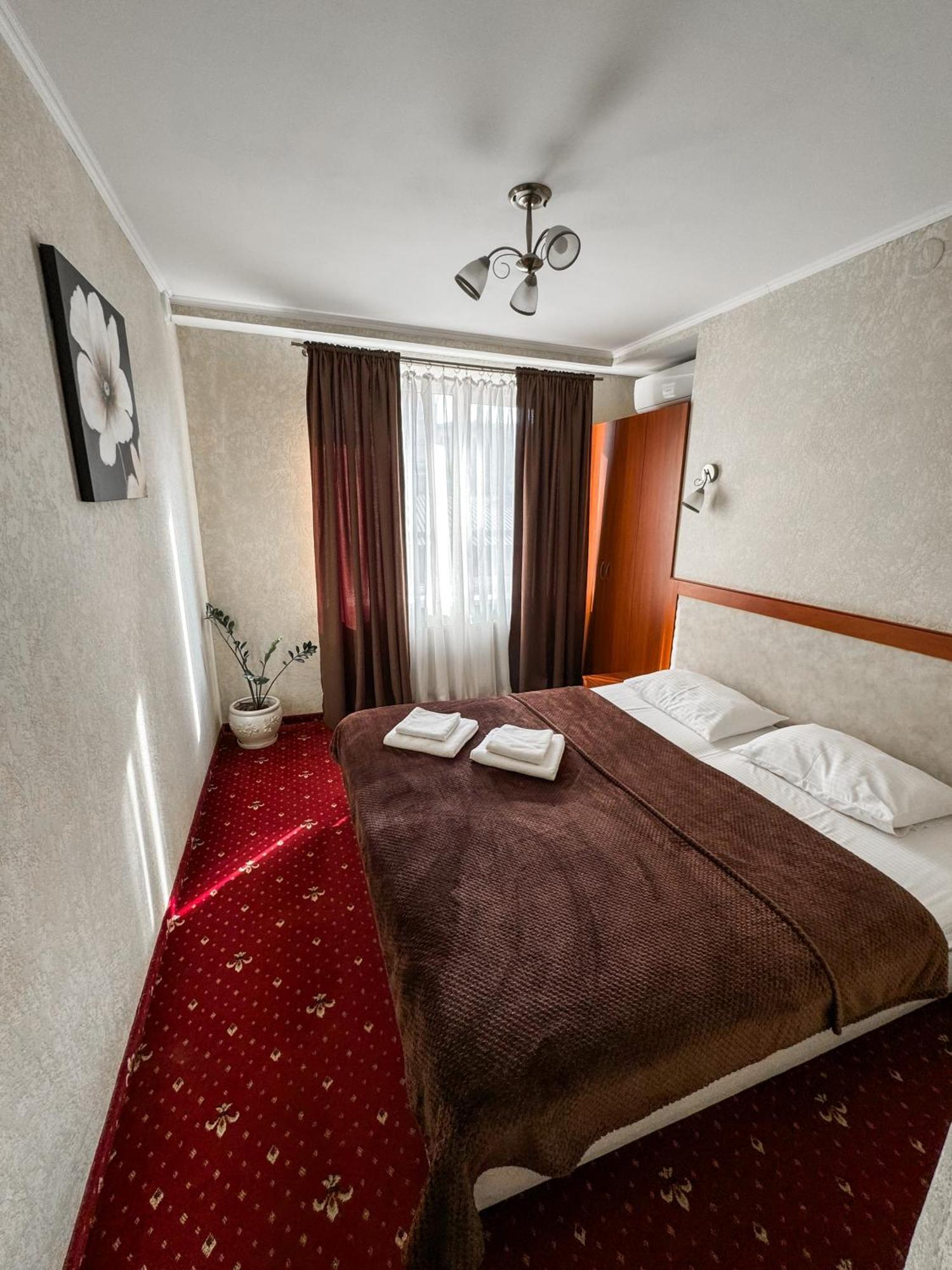 Apartments Deluxe Ivano-Frankivsk Eksteriør bilde