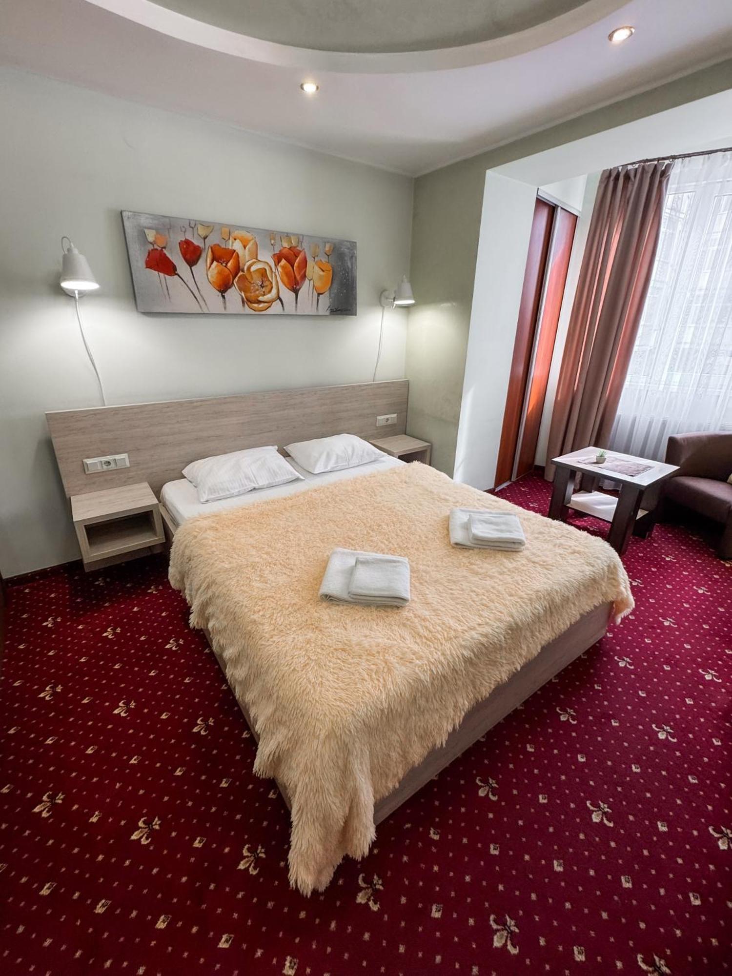 Apartments Deluxe Ivano-Frankivsk Eksteriør bilde
