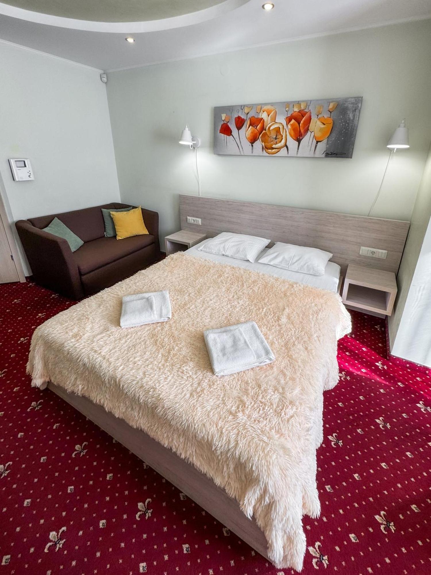 Apartments Deluxe Ivano-Frankivsk Eksteriør bilde