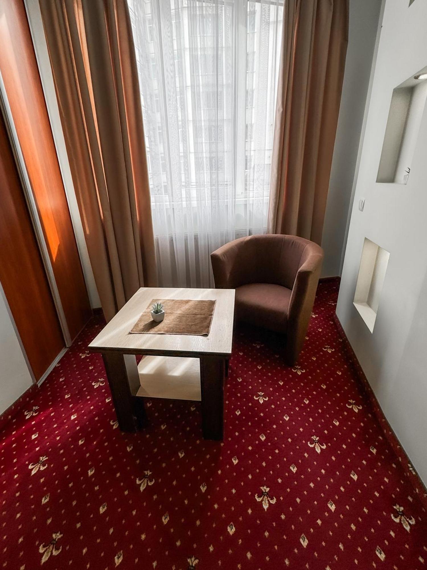 Apartments Deluxe Ivano-Frankivsk Eksteriør bilde
