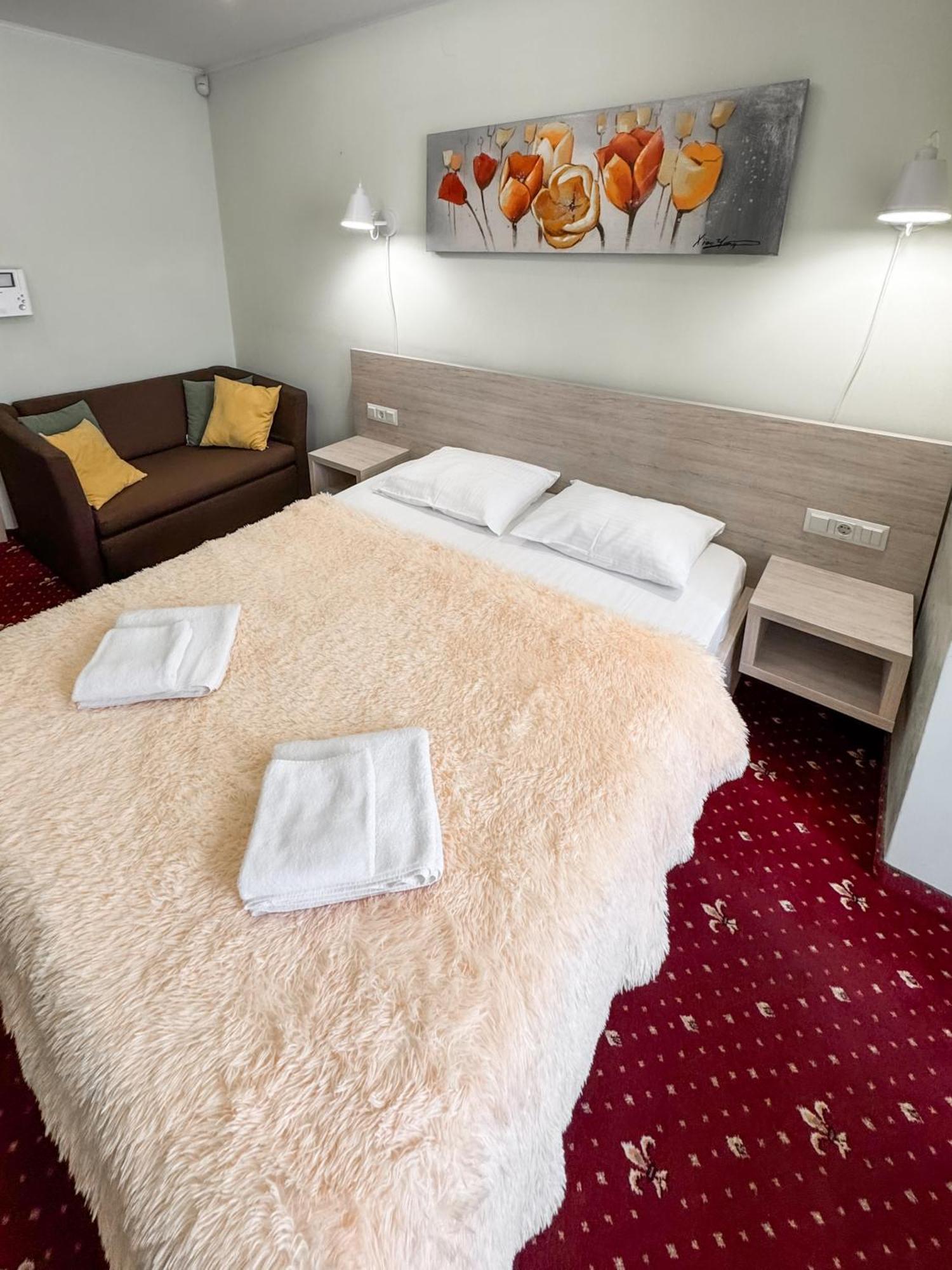 Apartments Deluxe Ivano-Frankivsk Eksteriør bilde