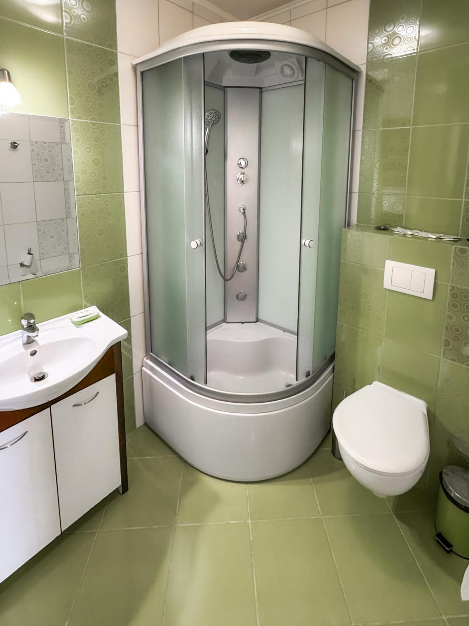 Apartments Deluxe Ivano-Frankivsk Eksteriør bilde