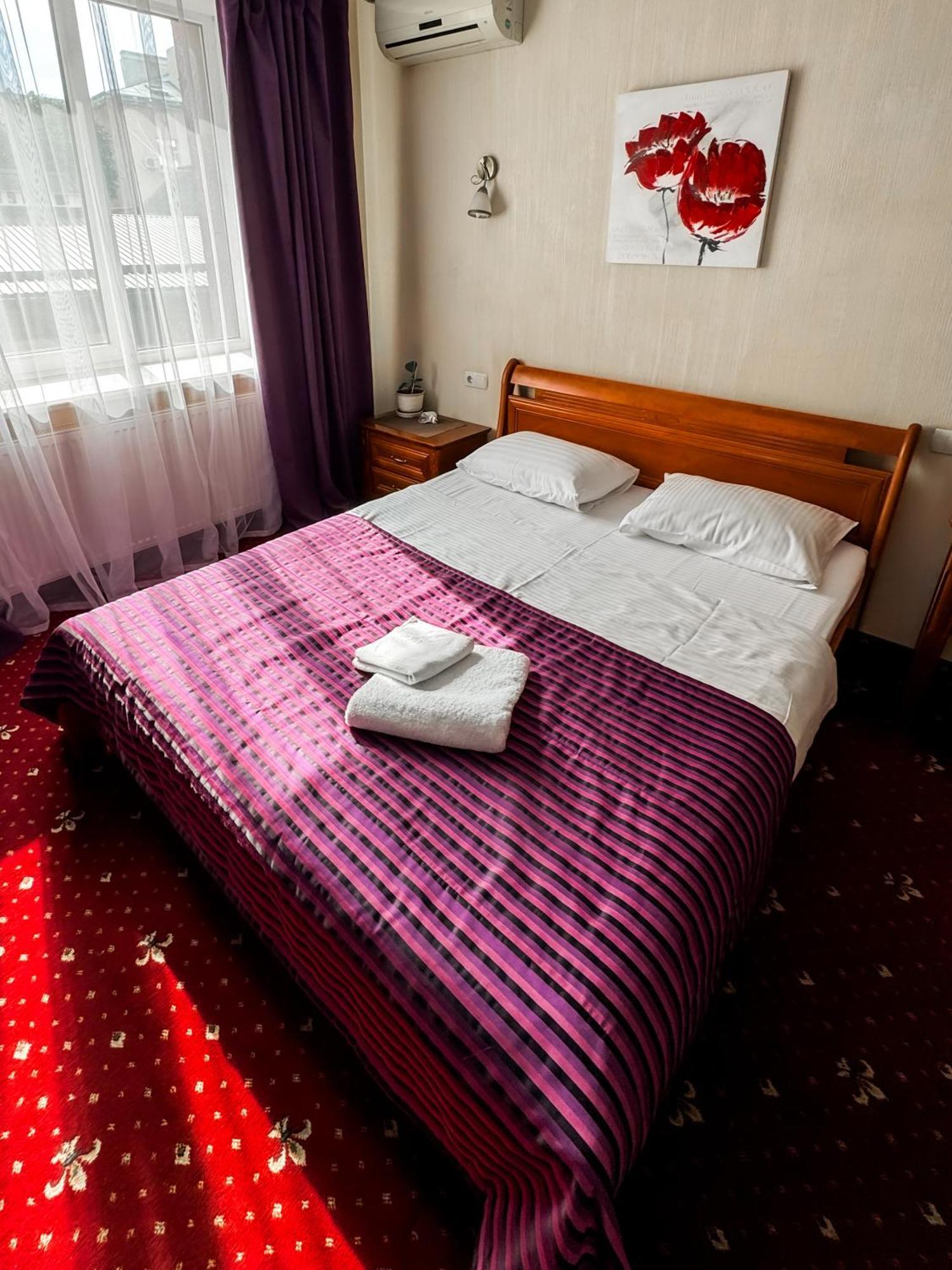 Apartments Deluxe Ivano-Frankivsk Eksteriør bilde