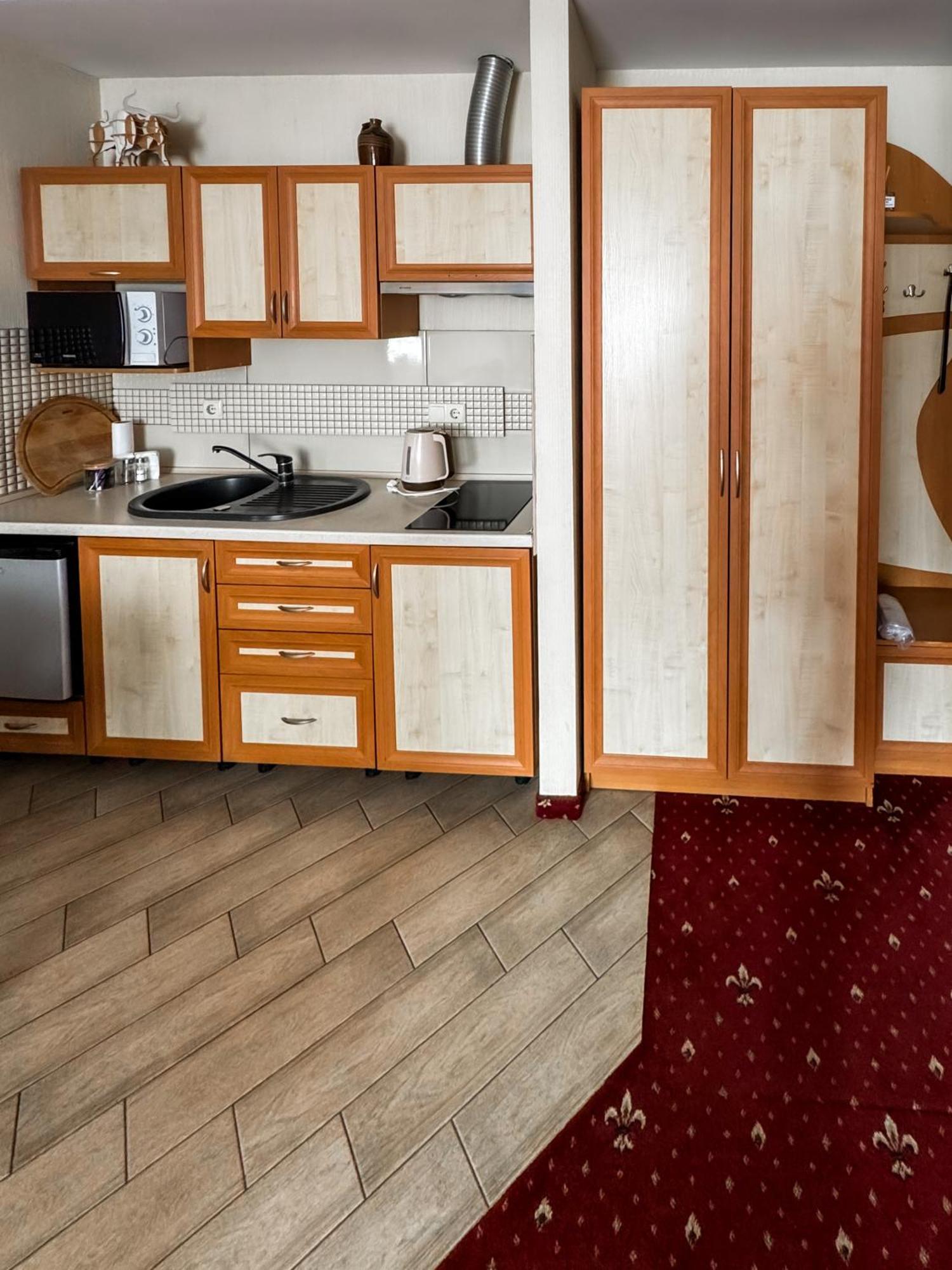 Apartments Deluxe Ivano-Frankivsk Eksteriør bilde