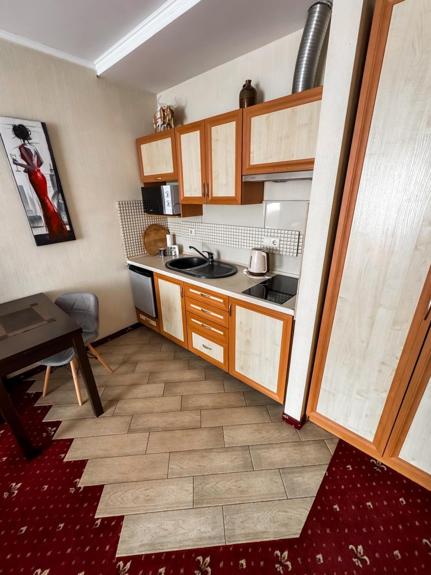 Apartments Deluxe Ivano-Frankivsk Eksteriør bilde