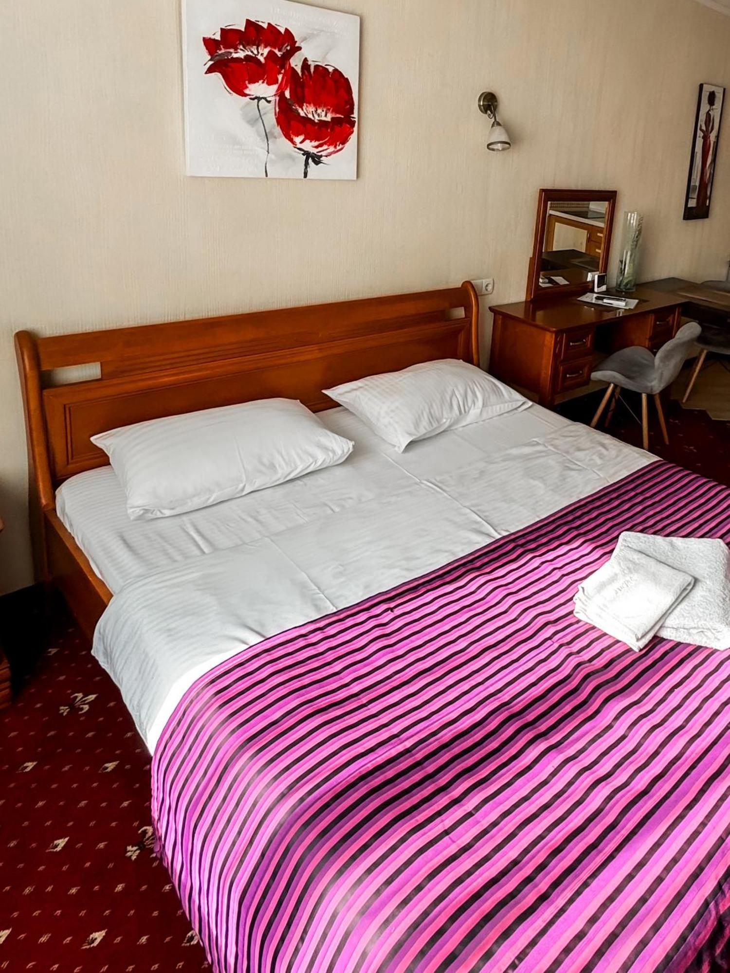 Apartments Deluxe Ivano-Frankivsk Eksteriør bilde